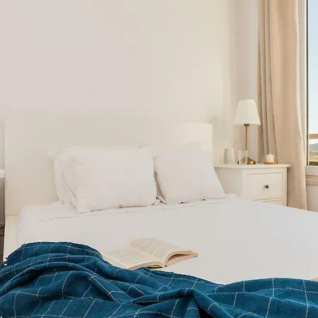 Flat In Alges With River Views *