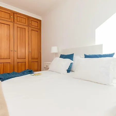 Flat In Alges With River Views Апартаменты *