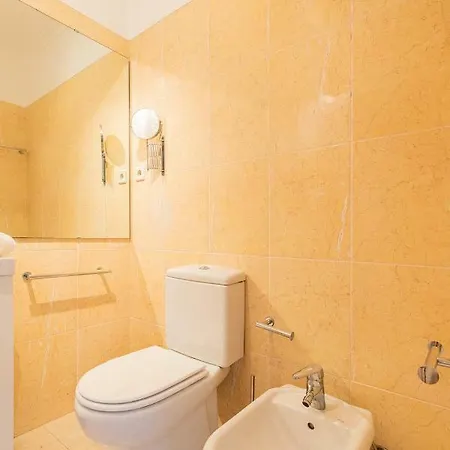 Flat In Alges With River Views