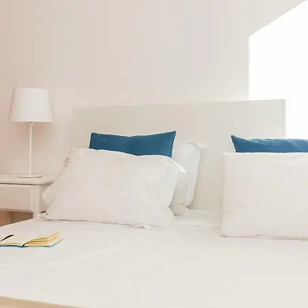 Flat In Alges With River Views Apartman Lisboa